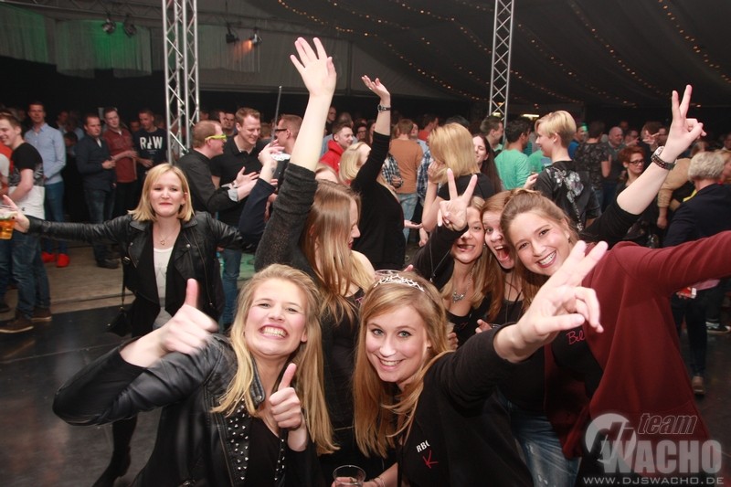 KARPATEN ÜBERRASCHUNGSPARTY 2016